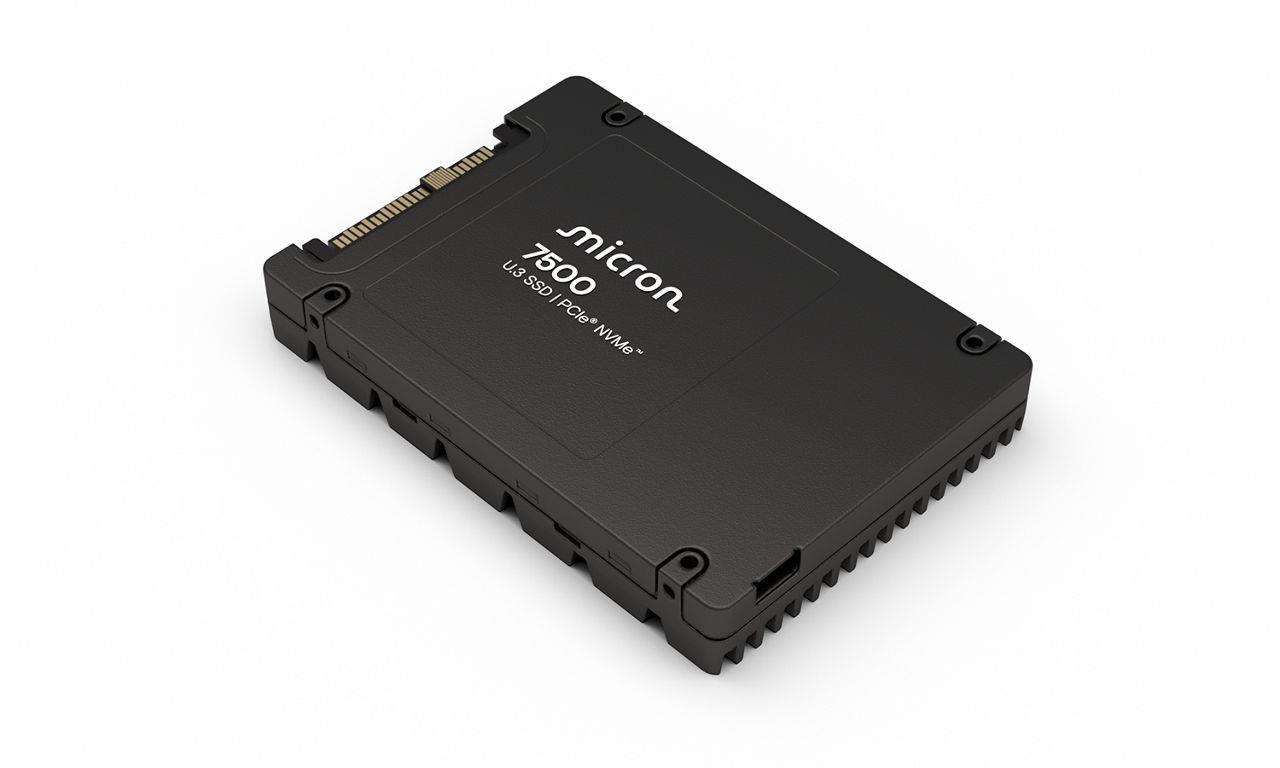 SSD MICRON SSD series 7500 MAX 800GB NVMe NAND flash technology 3D NAND Write speed 1400 MBytes/sec Read speed 6800 MBytes/sec Form Factor U.3 TBW 4380 TB MTBF 2000000 hours MTFDKCC800TGQ-1BK1DABYYR
